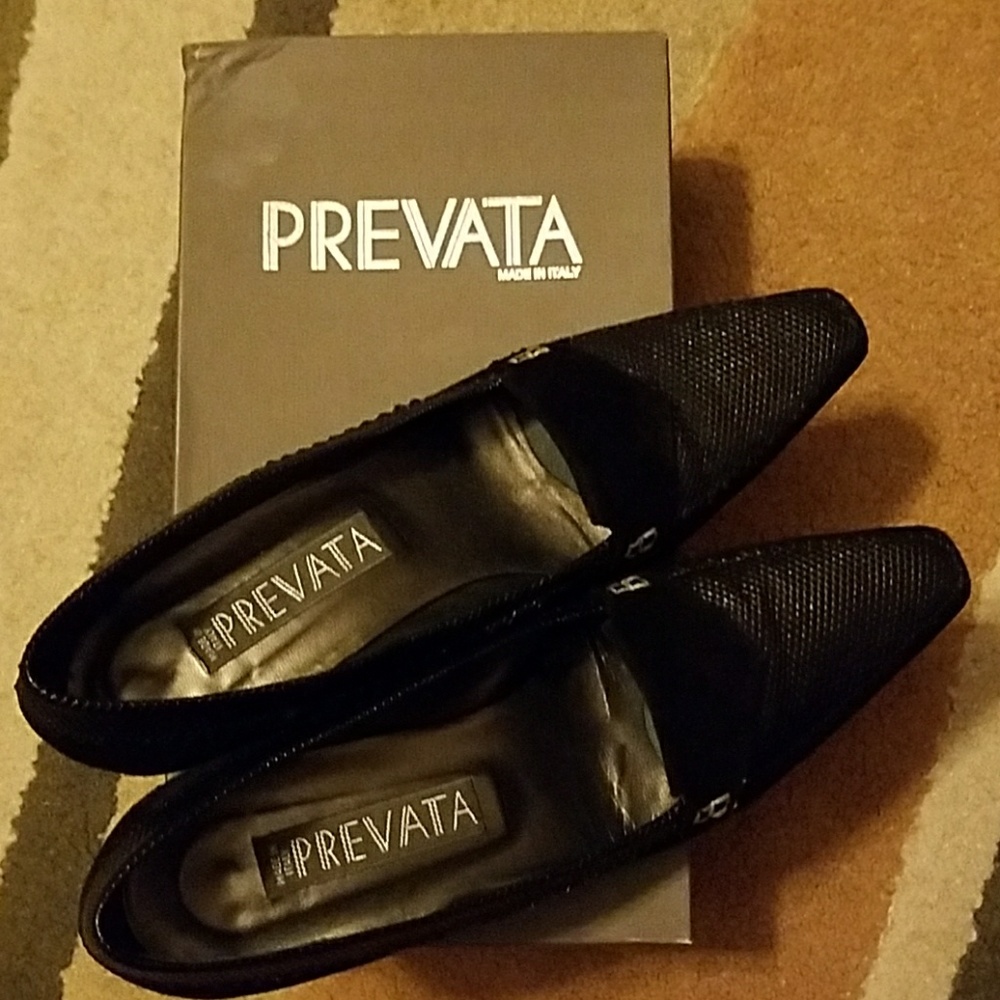 Shoes - Picture 2 of 3